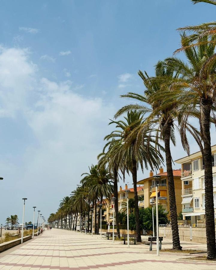 Апартаменты Vacaciones En La Playa Calafell Вендрель Экстерьер фото