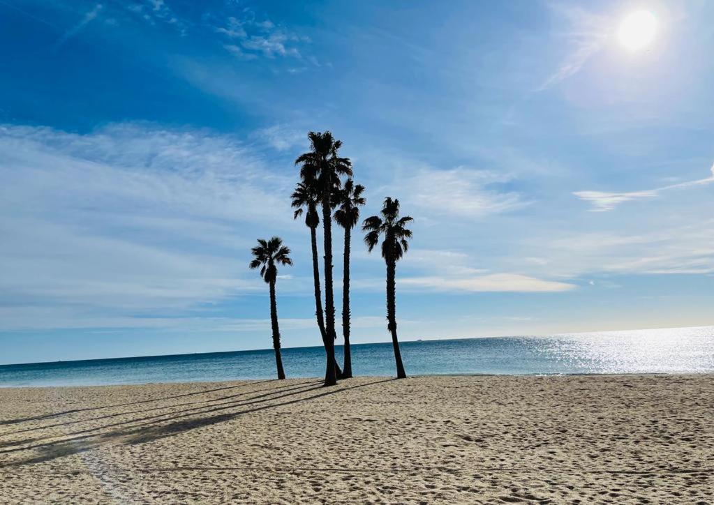 Апартаменты Vacaciones En La Playa Calafell Вендрель Экстерьер фото